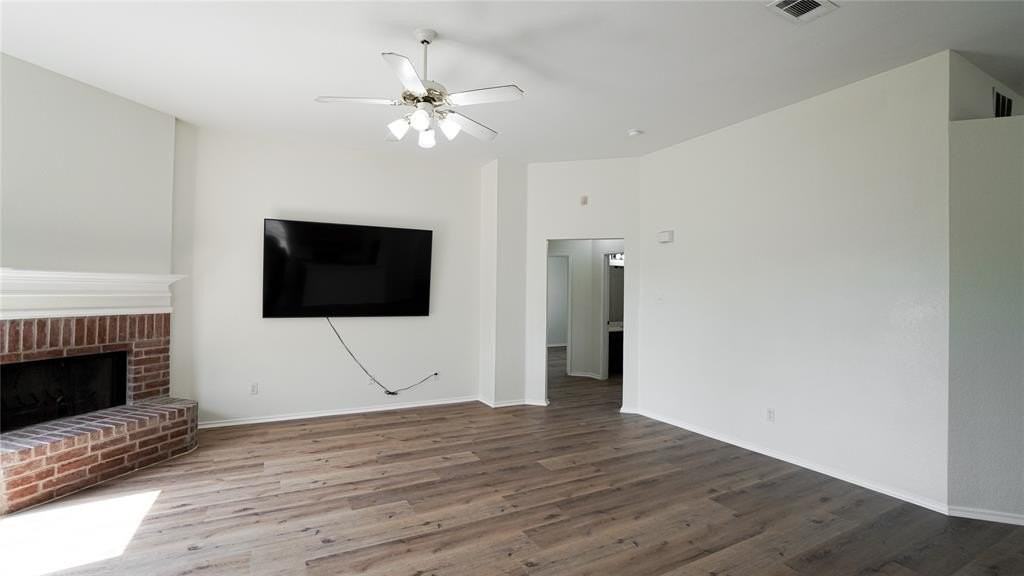 3124 Creekside Dr - Photo 7 of 29