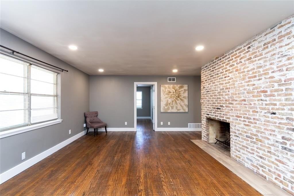 3217 Cedarcroft Ln - Photo 5 of 27