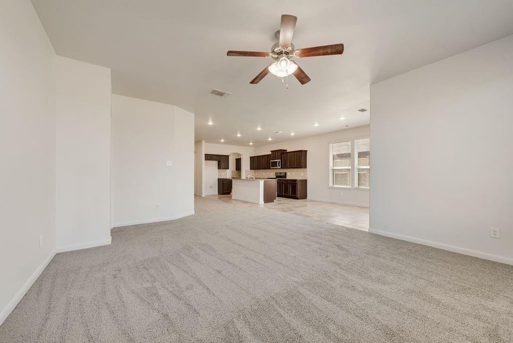 9245 Switchgrass Ln - Photo 6 of 24