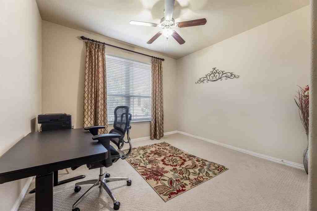 12409 Buffalo Gap Dr - Photo 4 of 35