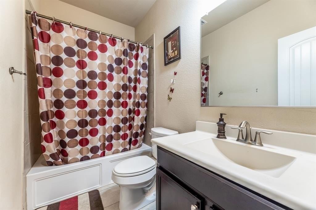 12409 Buffalo Gap Dr - Photo 5 of 35