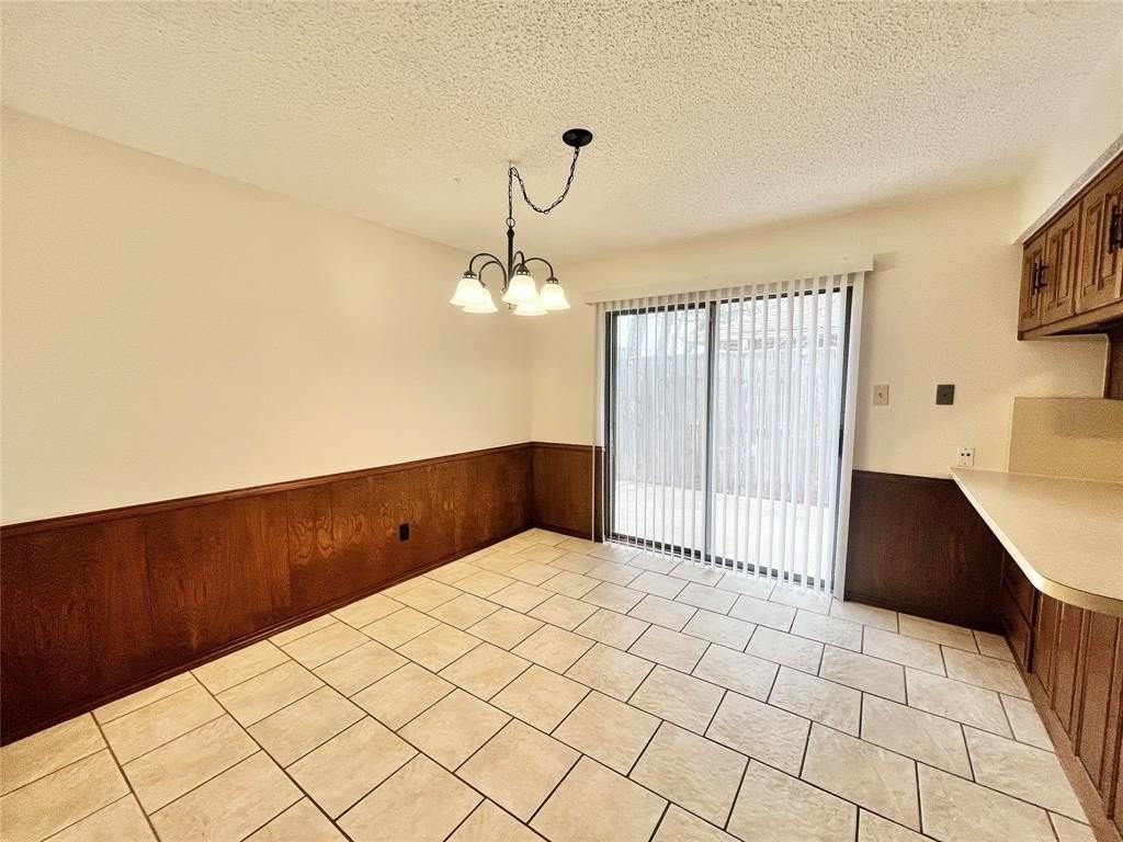 13 Pebblebeach Ct - Photo 7 of 28