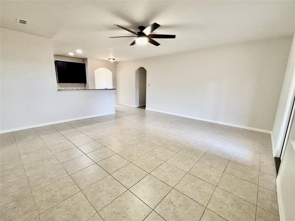 410 Winchester Dr - Photo 3 of 22