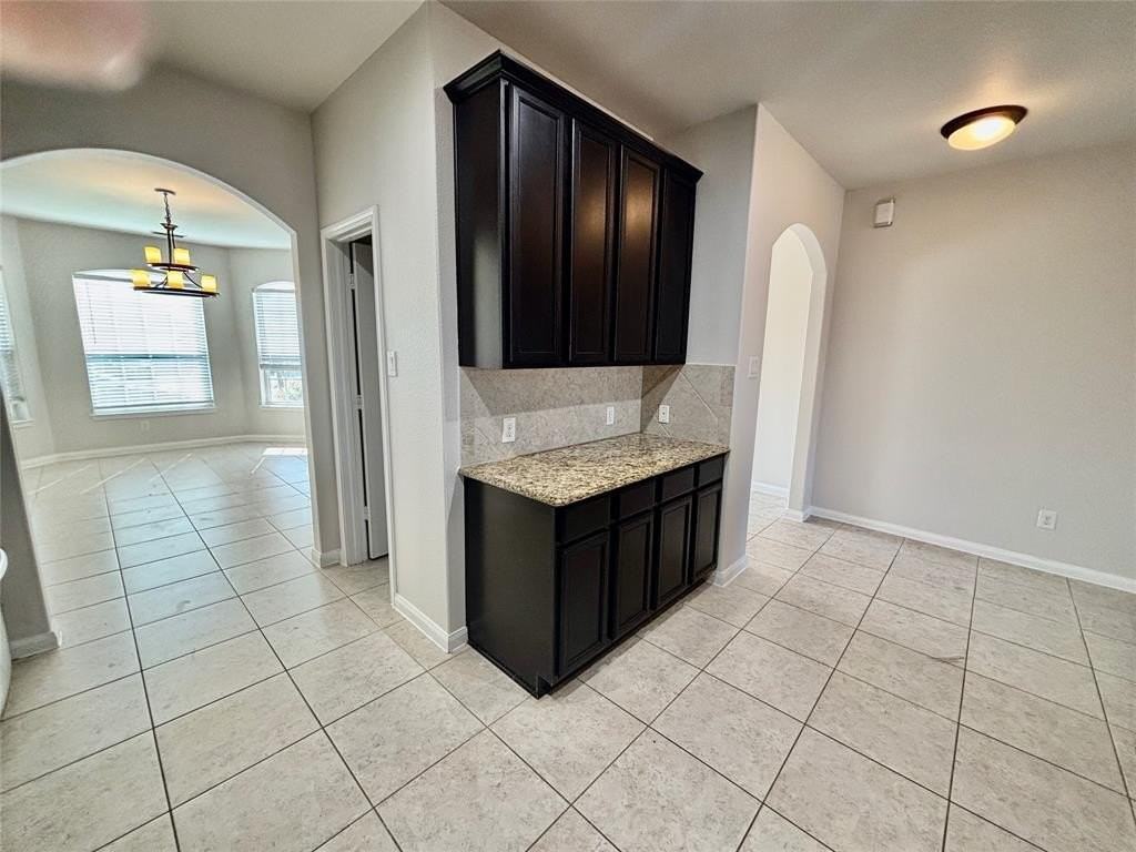 410 Winchester Dr - Photo 6 of 22