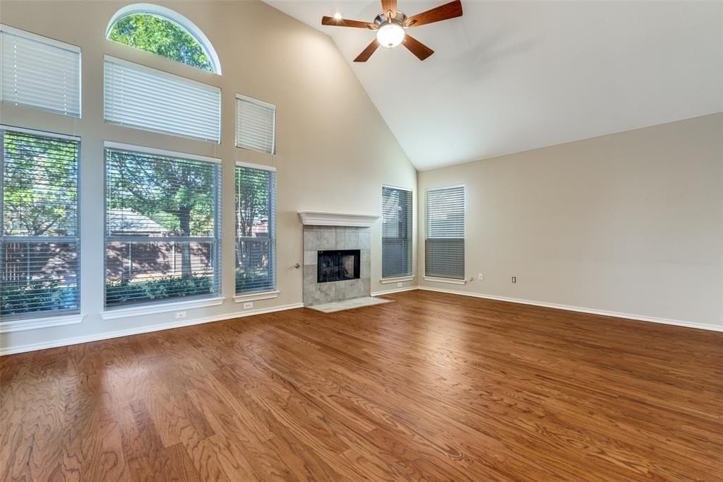 112 Falcon Creek Dr - Photo 2 of 12