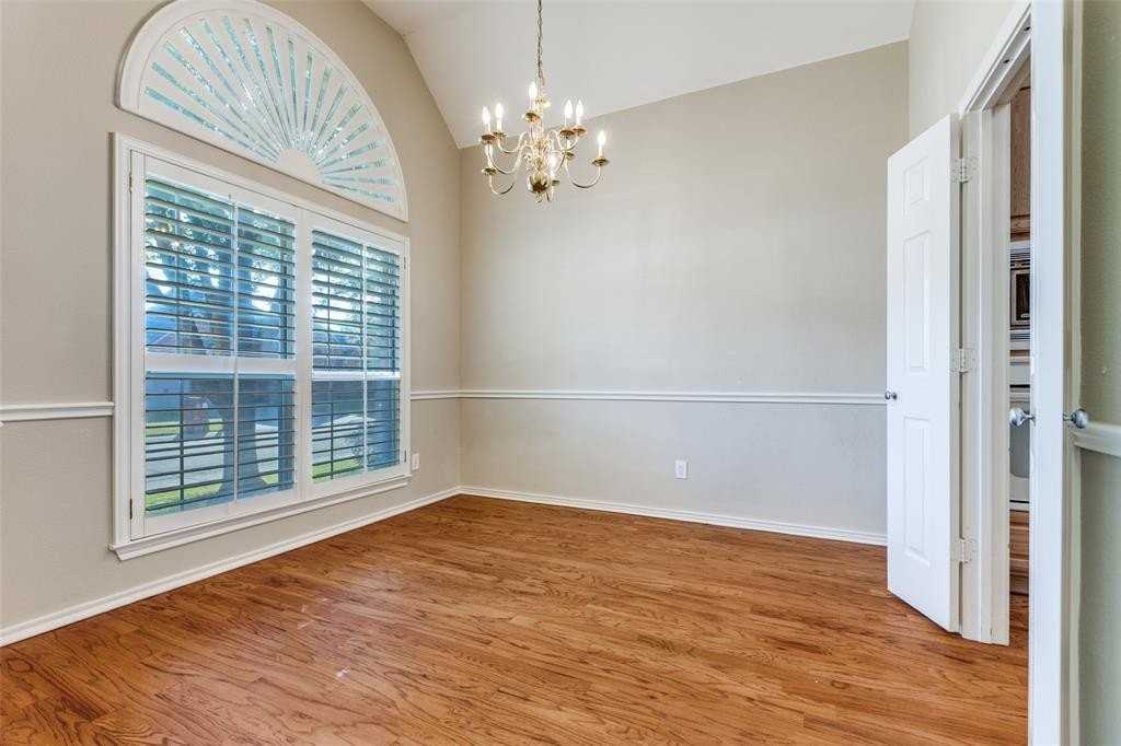 112 Falcon Creek Dr - Photo 6 of 12