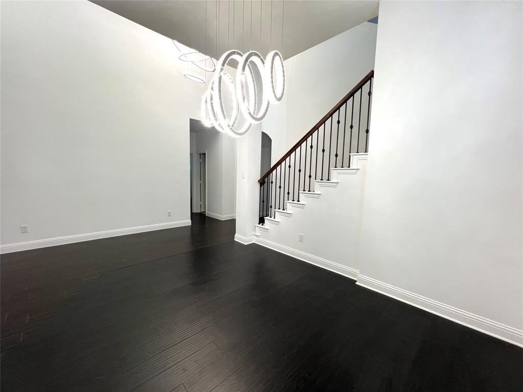 1801 Forest Park Dr - Photo 7 of 36