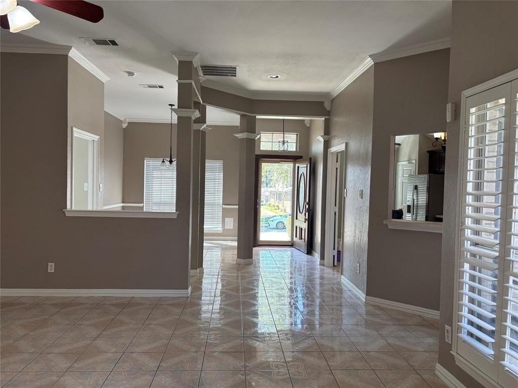 3136 Delaford Dr - Photo 2 of 19