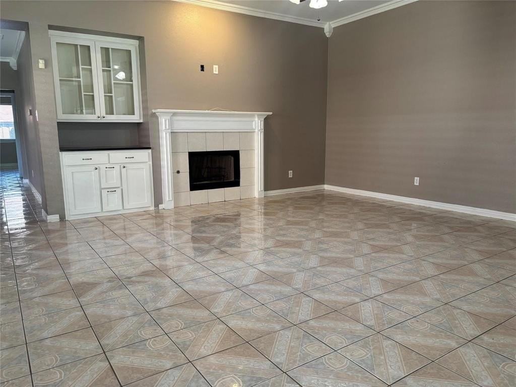 3136 Delaford Dr - Photo 5 of 19