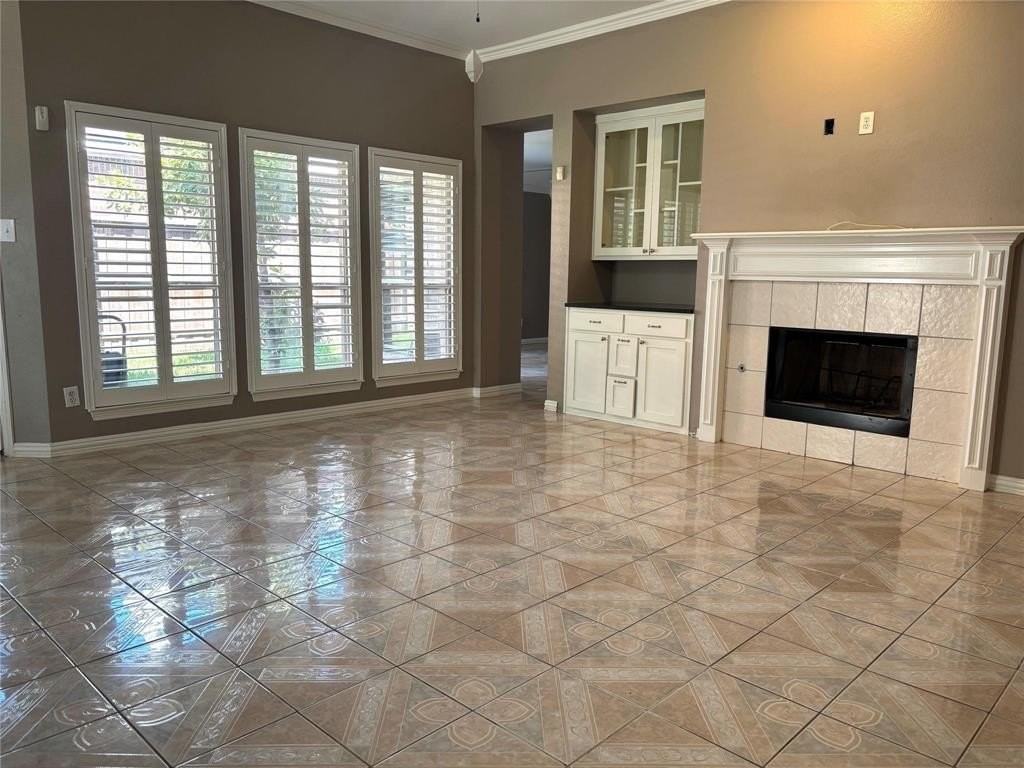 3136 Delaford Dr - Photo 6 of 19