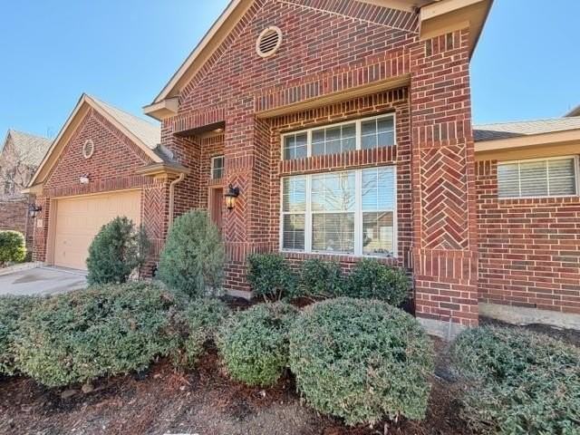 4964 Grinstein Dr - Photo 3 of 30