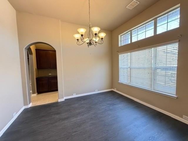 4964 Grinstein Dr - Photo 4 of 30