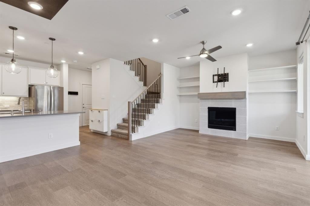 820 Emerling Dr - Photo 2 of 27