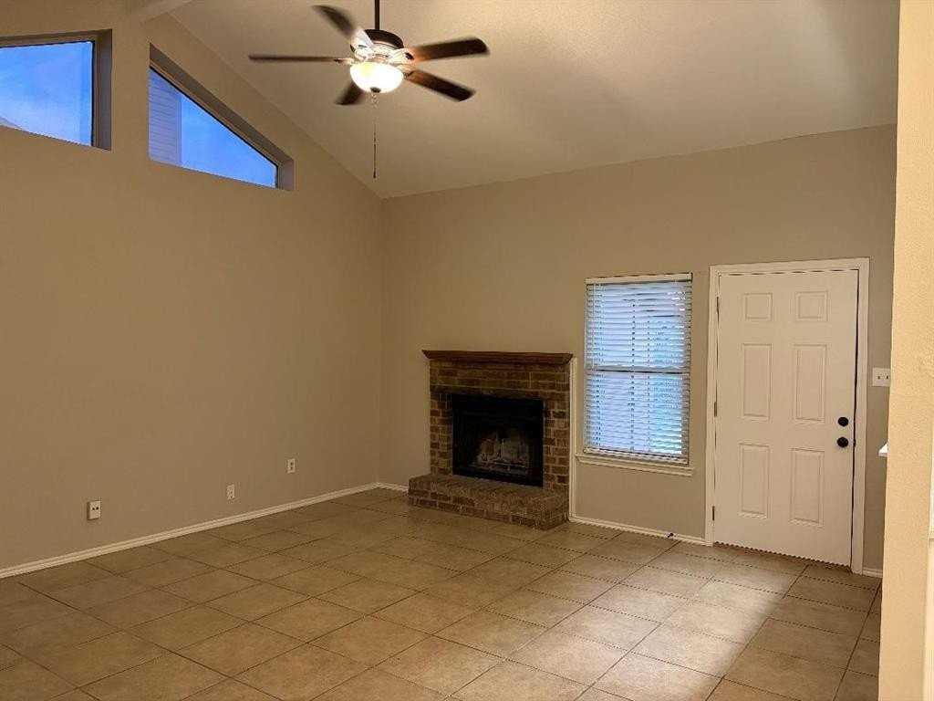 610 Canterbury St - Photo 3 of 13