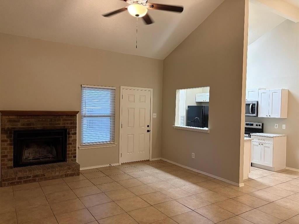 610 Canterbury St - Photo 4 of 13