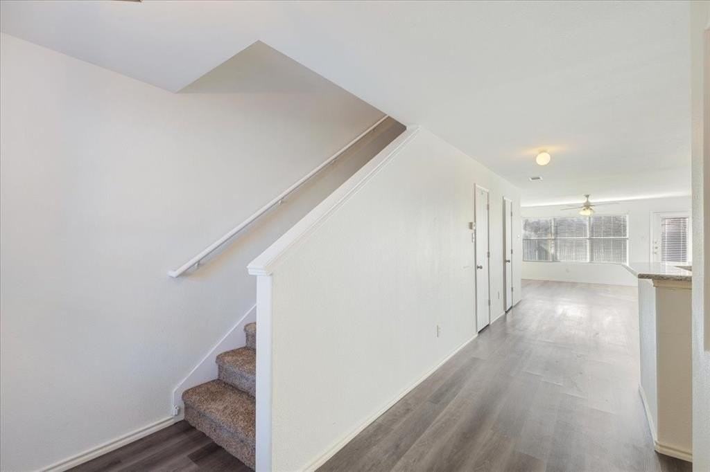 7405 Howling Coyote Ln - Photo 4 of 28