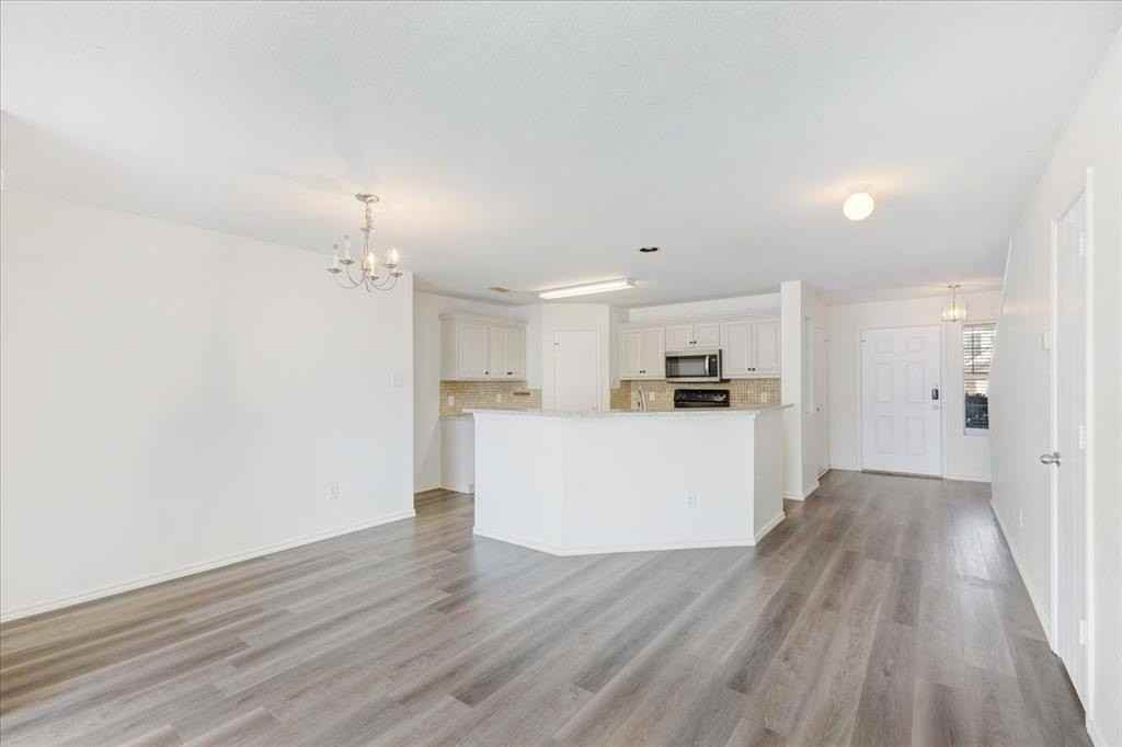 7405 Howling Coyote Ln - Photo 5 of 28