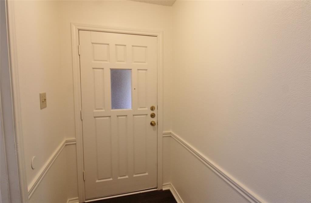 1234 Mockingbird Ln - Photo 2 of 16