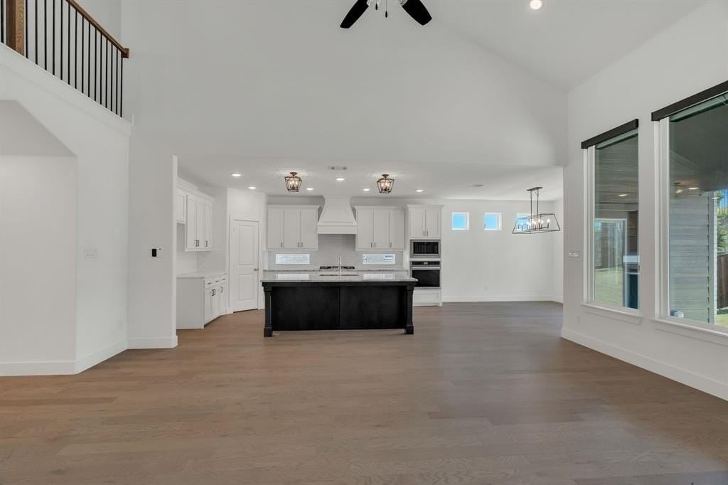 7121 Talon Dr - Photo 5 of 40