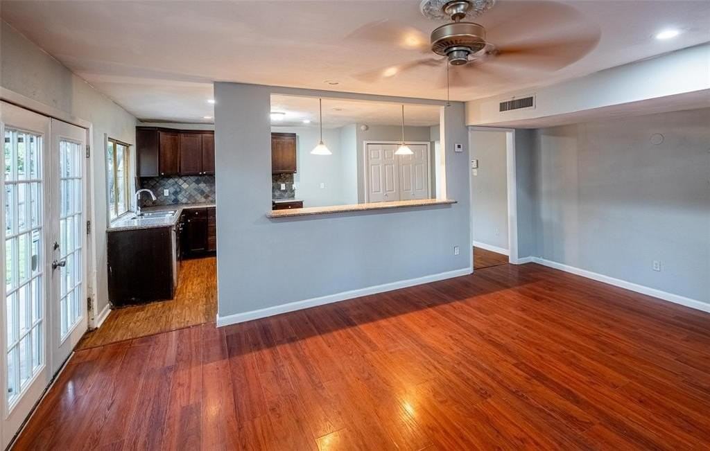 3401 Tarkio Rd - Photo 3 of 11