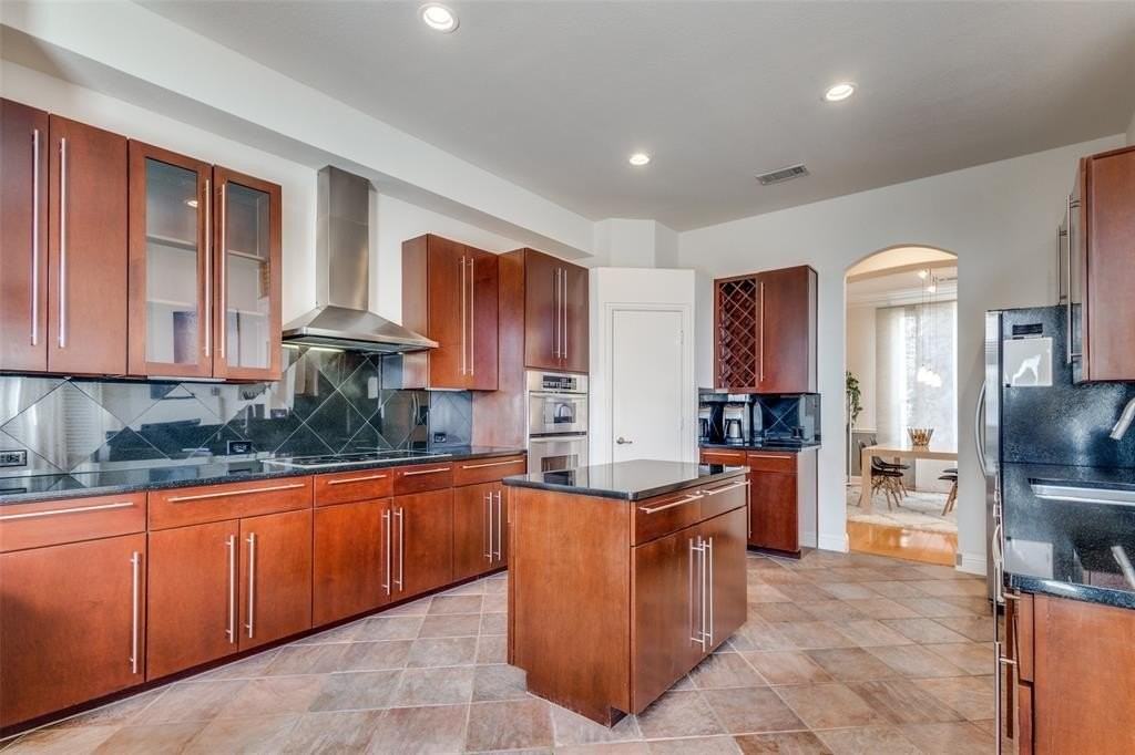 3313 Madison Ave - Photo 2 of 36