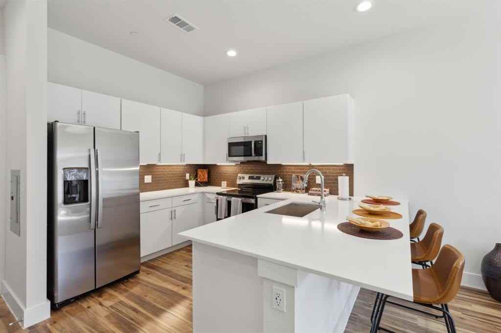 2990 Reagan St - Photo 4 of 20