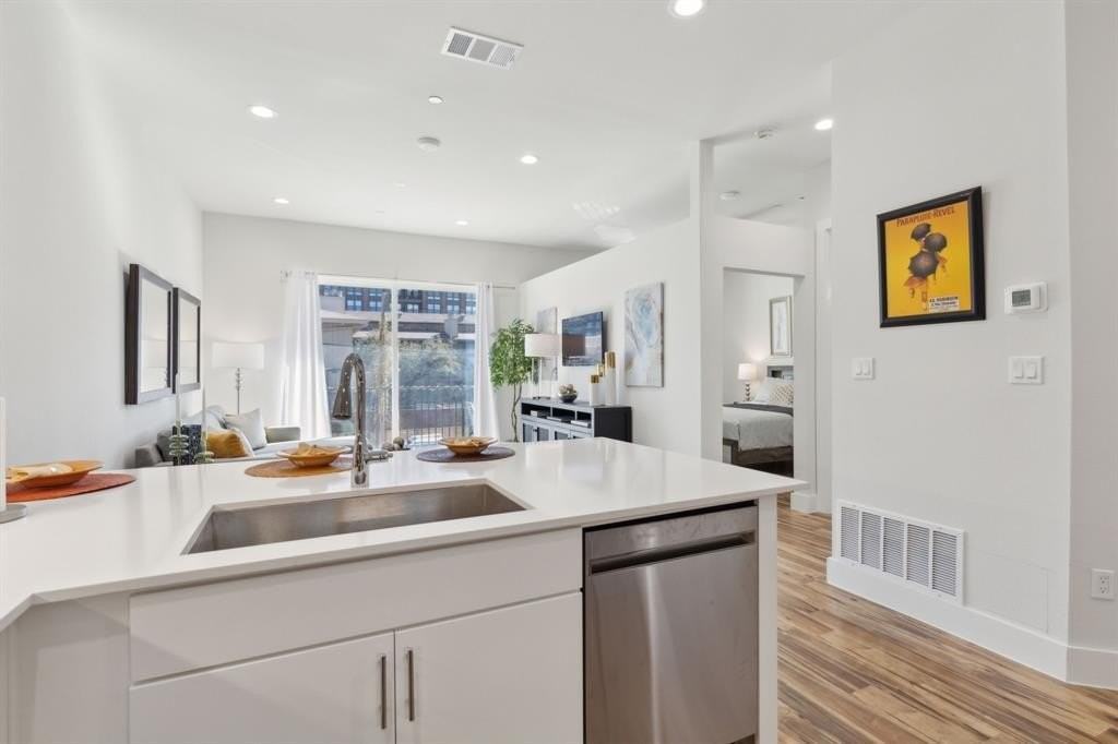 2990 Reagan St - Photo 7 of 20