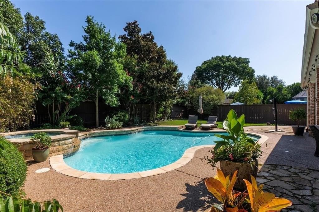 1414 Monarch Way - Photo 4 of 38