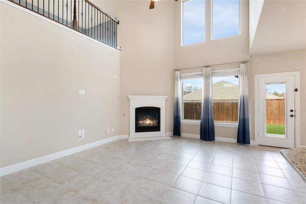 3805 Bastrop St - Photo 7 of 37