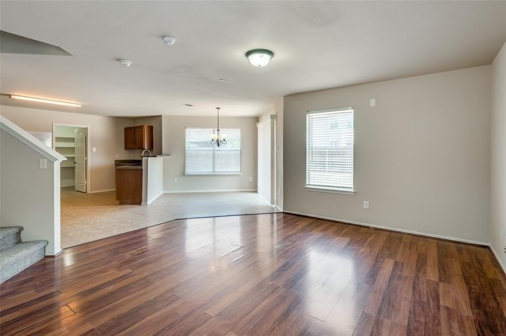 8620 Star Thistle Dr - Photo 5 of 26