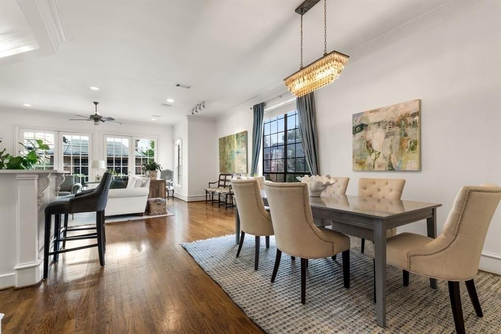 4322 Throckmorton St - Photo 5 of 40