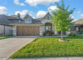 featured image of 1124 Raptor Rd