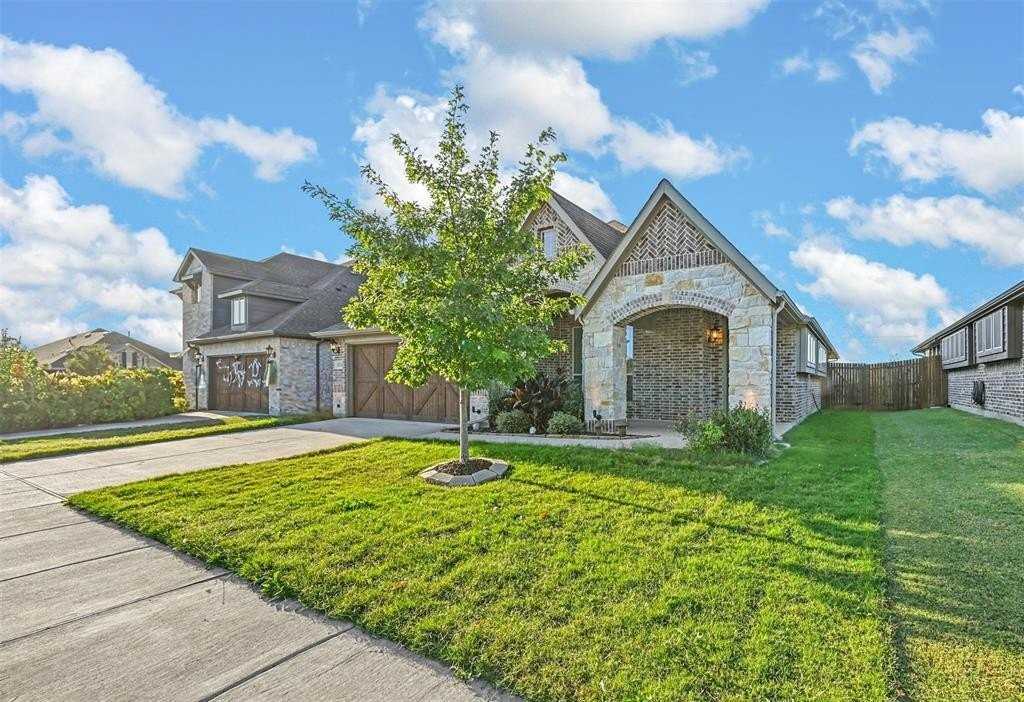 1124 Raptor Rd - Photo 3 of 27