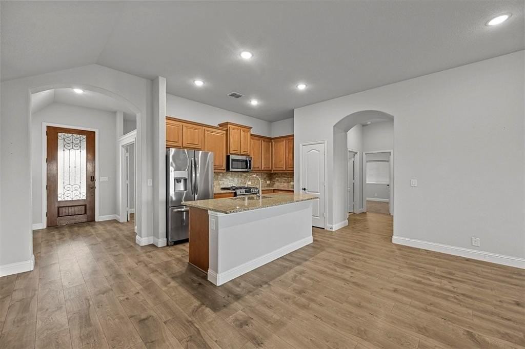 1124 Raptor Rd - Photo 6 of 27