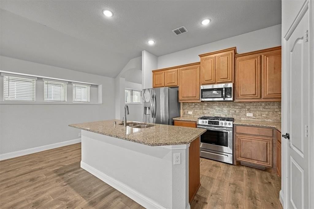 1124 Raptor Rd - Photo 7 of 27