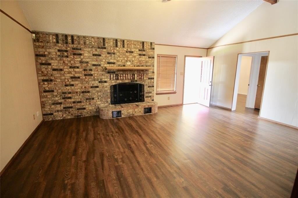 1812 E Bankhead Dr - Photo 2 of 19