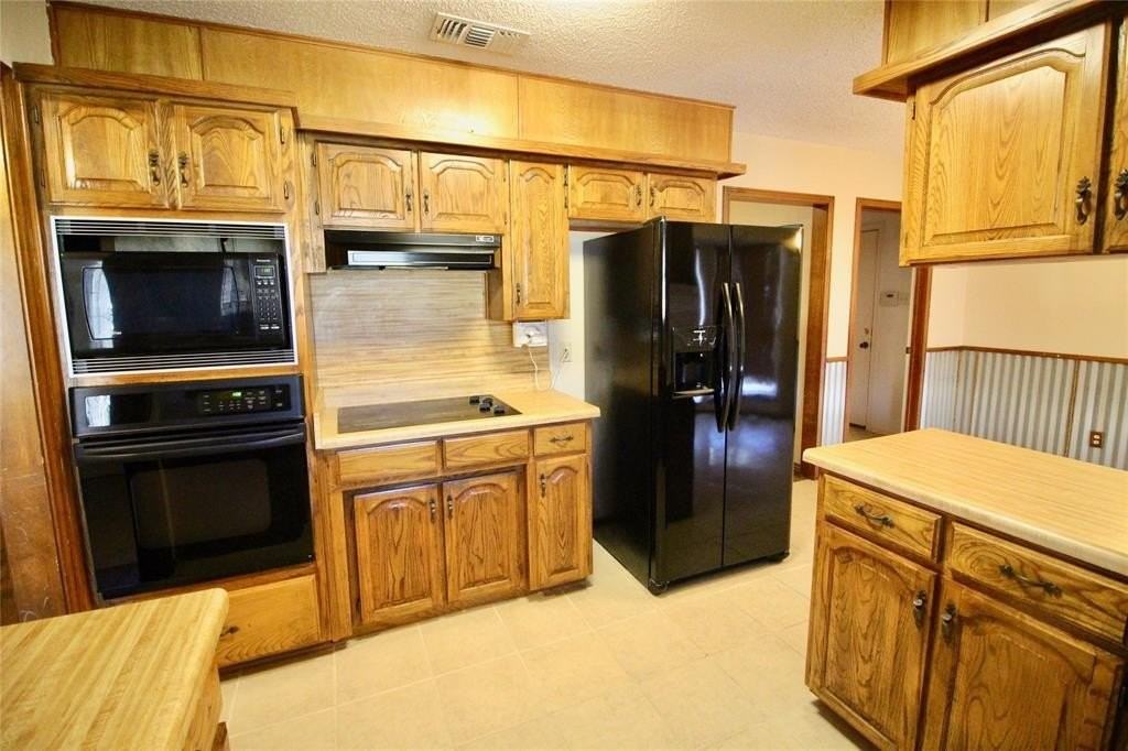 1812 E Bankhead Dr - Photo 4 of 19