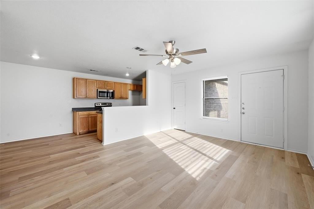 8117 Doreen Ave - Photo 3 of 21