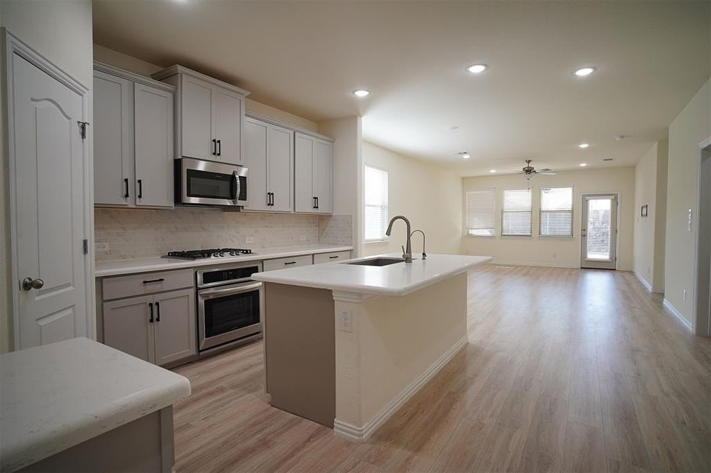 1432 Four Corner Ln - Photo 4 of 39