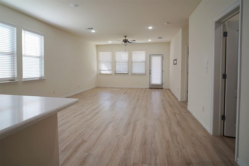 1432 Four Corner Ln - Photo 5 of 39