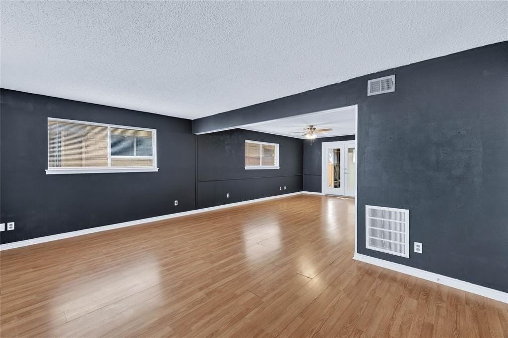 5426 Winton St - Photo 3 of 28