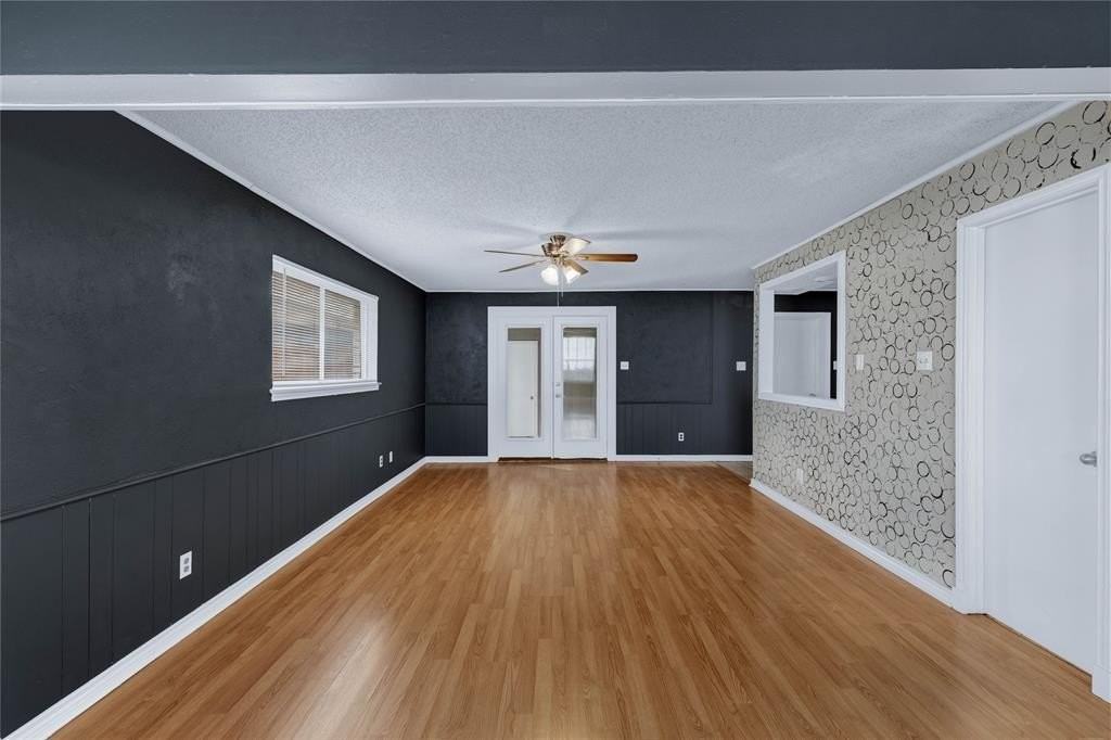 5426 Winton St - Photo 5 of 28