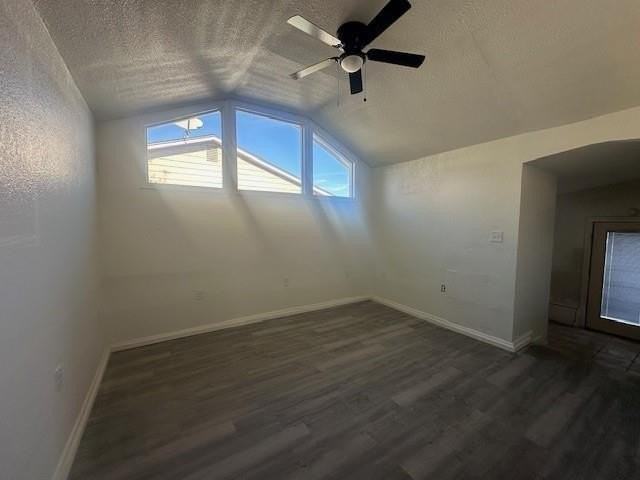 842 S La Salle Dr - Photo 7 of 22