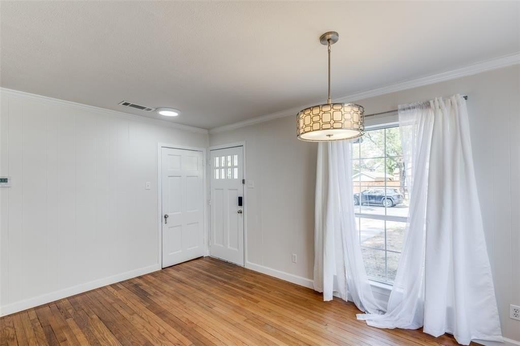 852 Northwood Rd - Photo 6 of 19