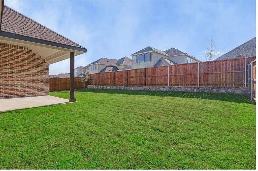 1208 Indianola Trl - Photo 4 of 11