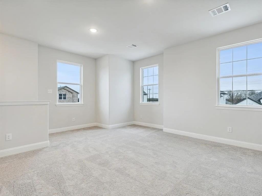 701 Santa Lucia Dr - Photo 6 of 11