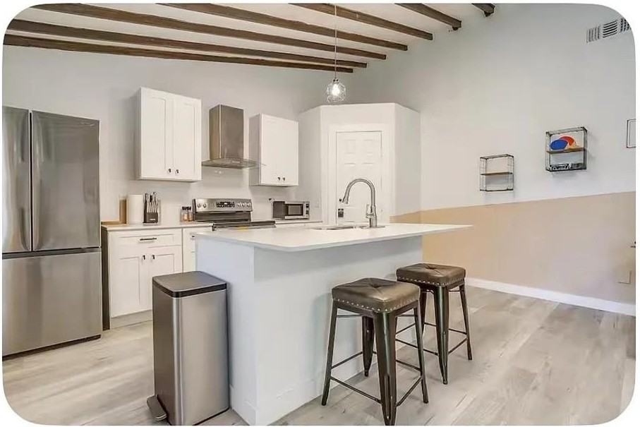 13941 Bee St - Photo 6 of 10