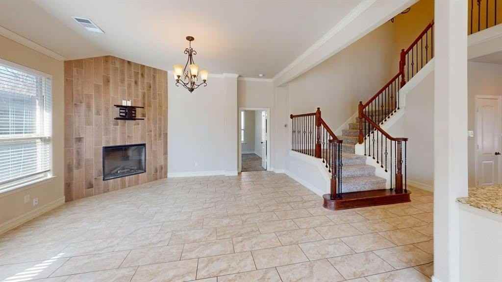 1006 Jamal Dr - Photo 4 of 14