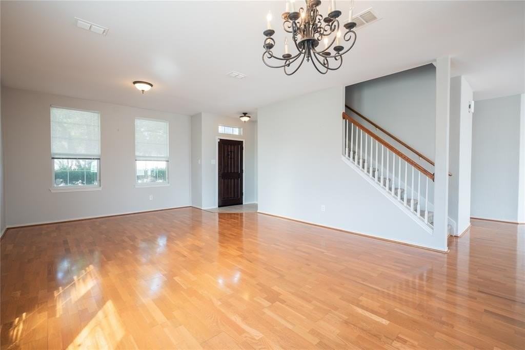 524 Zachum Dr - Photo 7 of 15