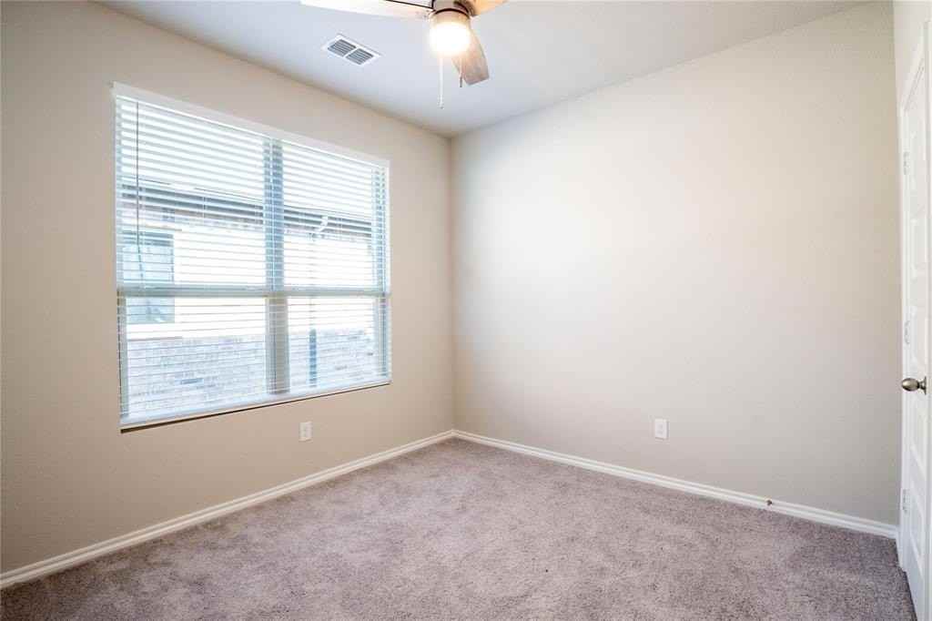 951 Hurstwood Dr - Photo 6 of 21